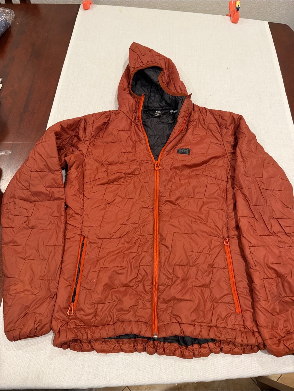 T0207103 Red / brown Lifaloft Insulator Hoodie | Helly Hansen | MEDIUM Men's
